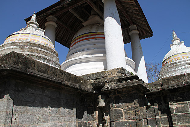 Gadaladeniya temple