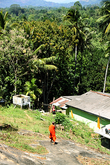 Lankatikale hiking monk