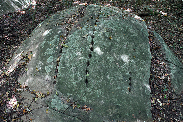 Ritigala stone markings