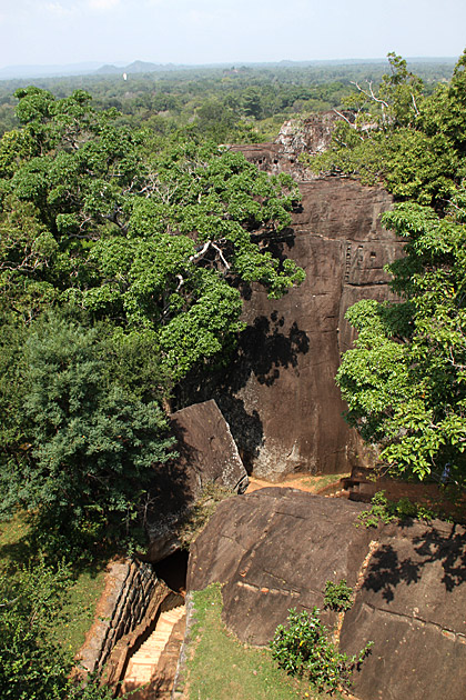 The 'Lion Fortress' of Sri Lanka was swallowed by the jungle