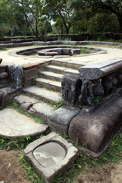 Read more about the article Lahugala Forest and the Magul Maha Vihara